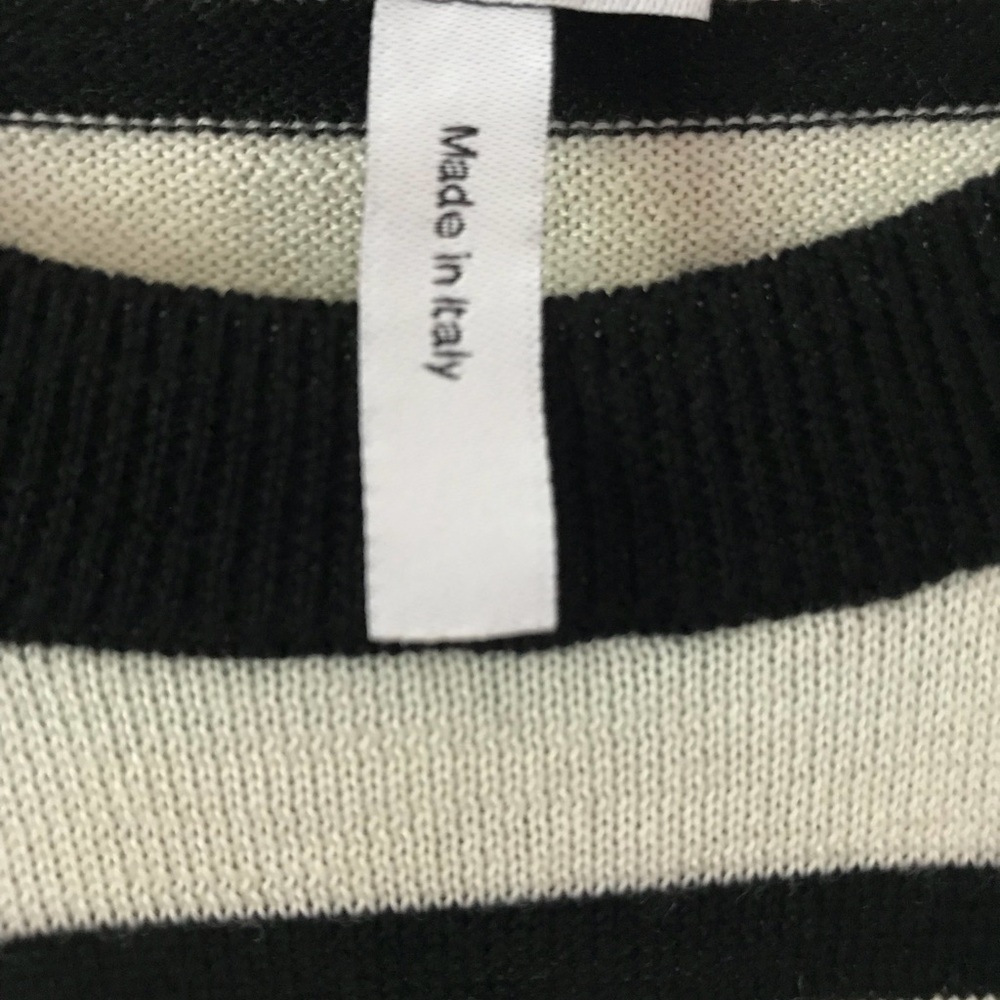 Sweater - Picture 3 of 4